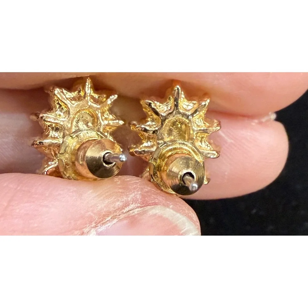 Vintage Gold‎ Tone Rhinestone Sunburst Flower Stud Earrings Retro Statement